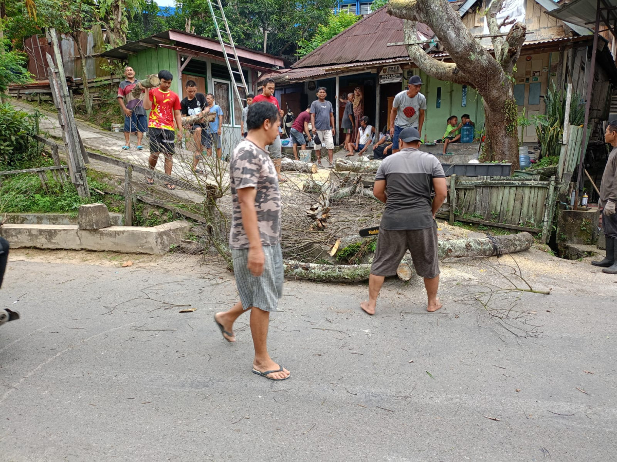 Kerja bakti Rt.06 milono