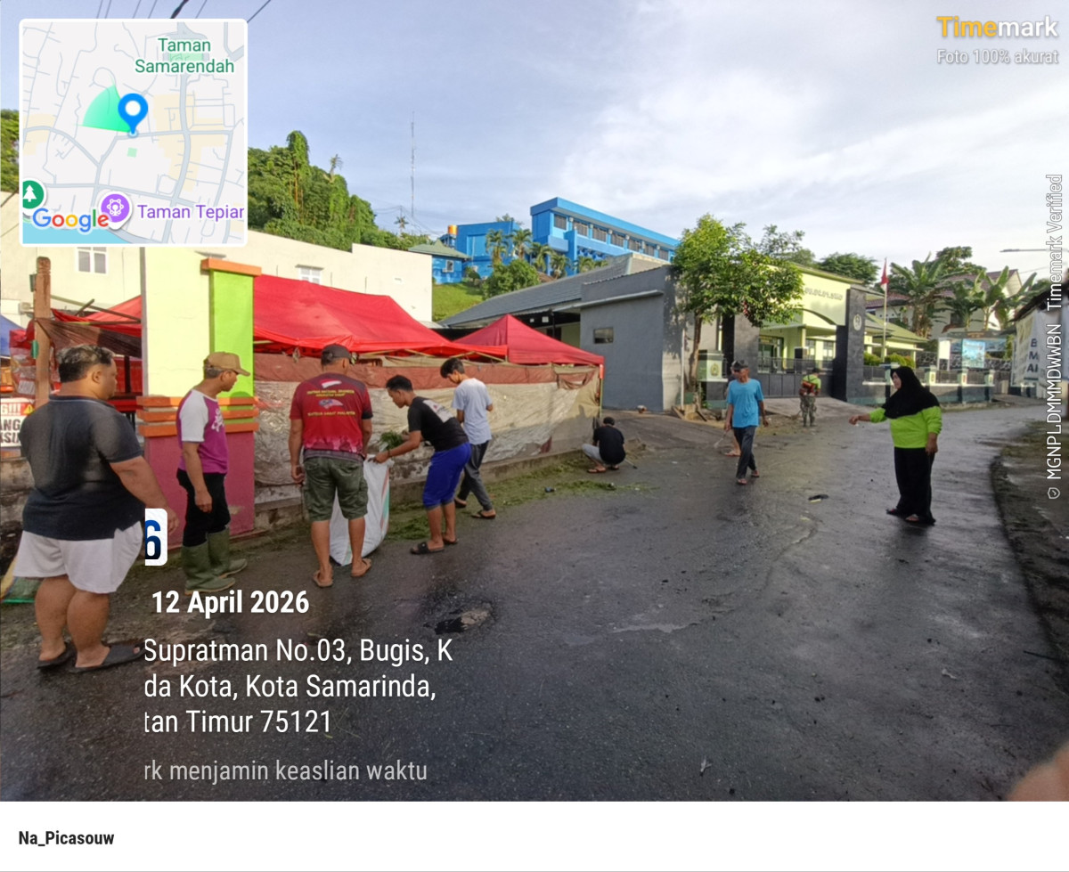 Kegiatan Kerja Bakti RT. 09