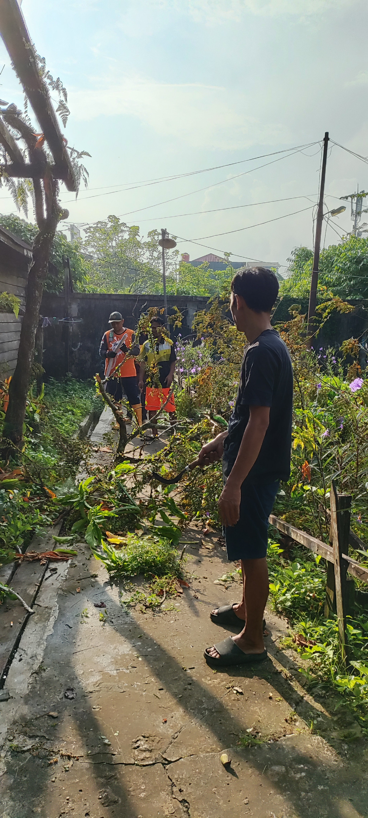 Gotong Royong RT. 16