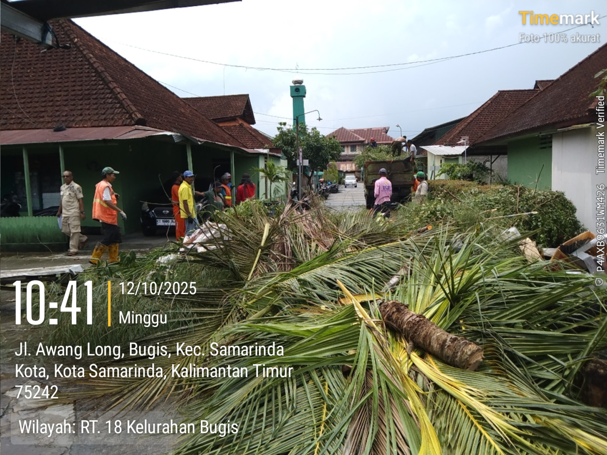 Kerja Bakti di Perum Korem 091/ASN