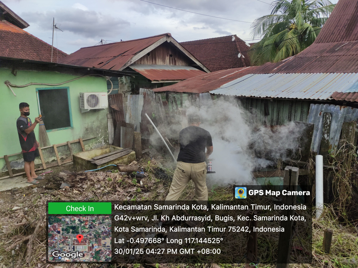 Karya Bhakti di lingkungan RT.19