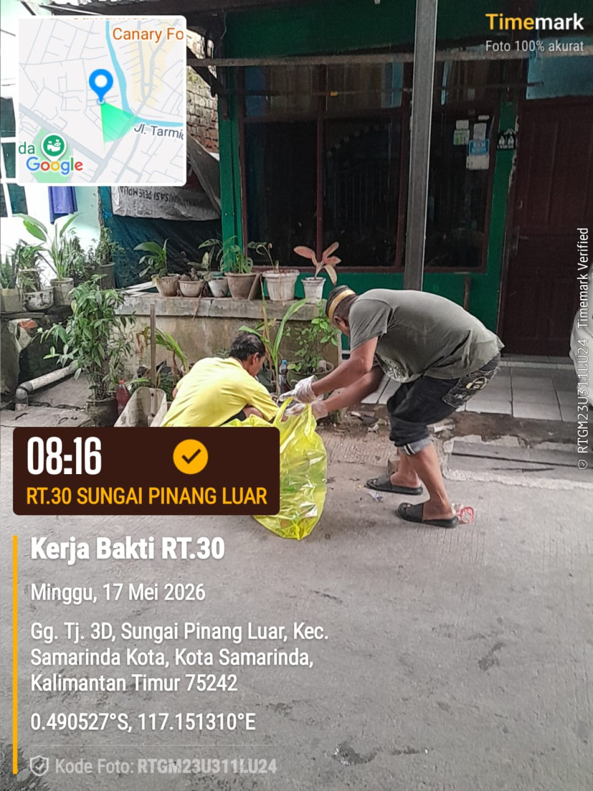 kerja bakti sekalian penyemprotan parit