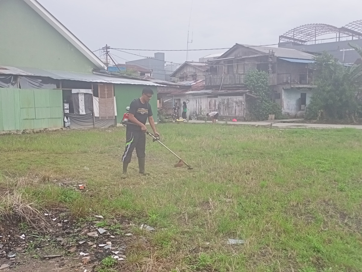 Kerja Bakti di wilayah RT 34