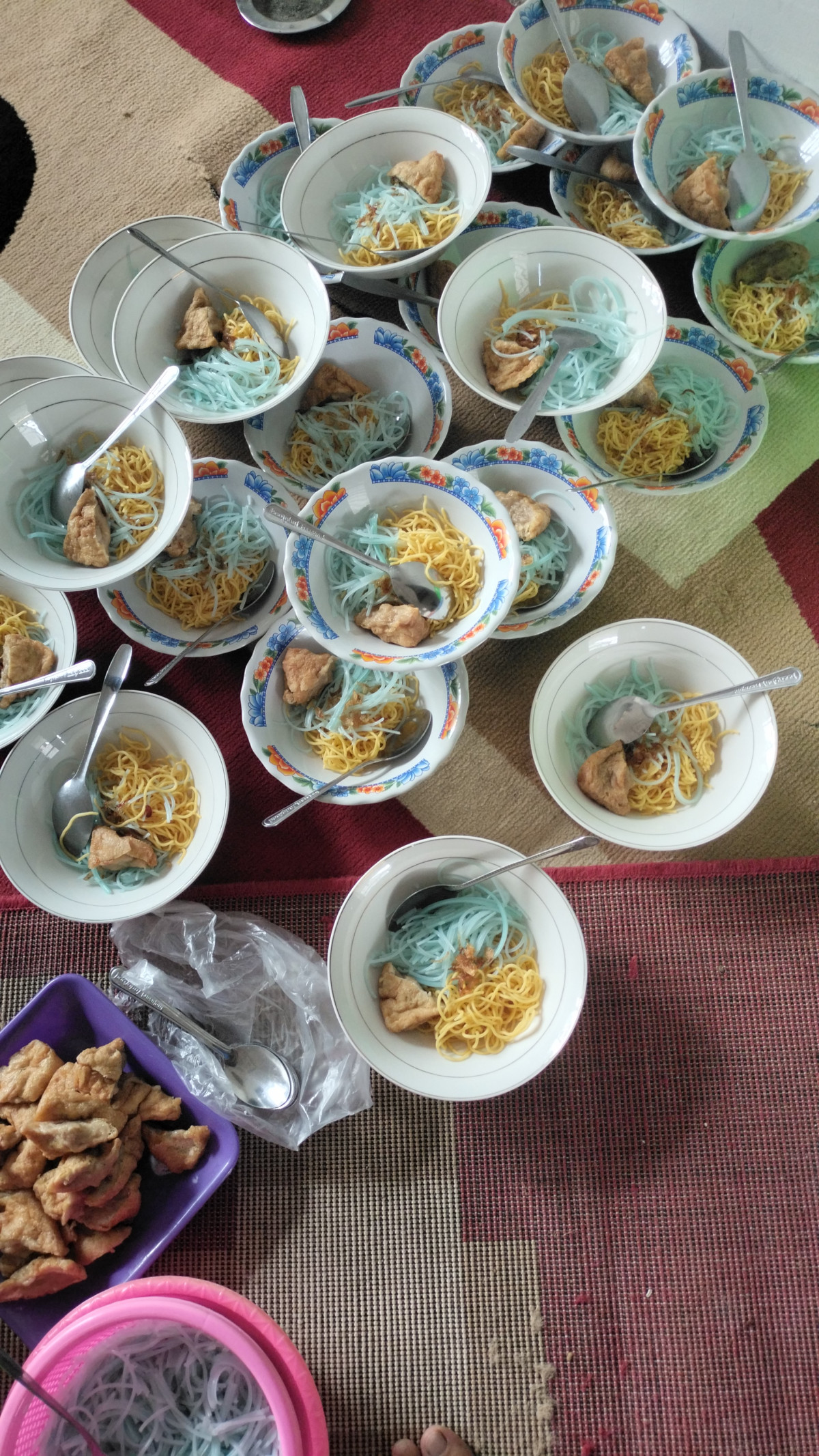 Membersihkan lahan utk langgar RT 5