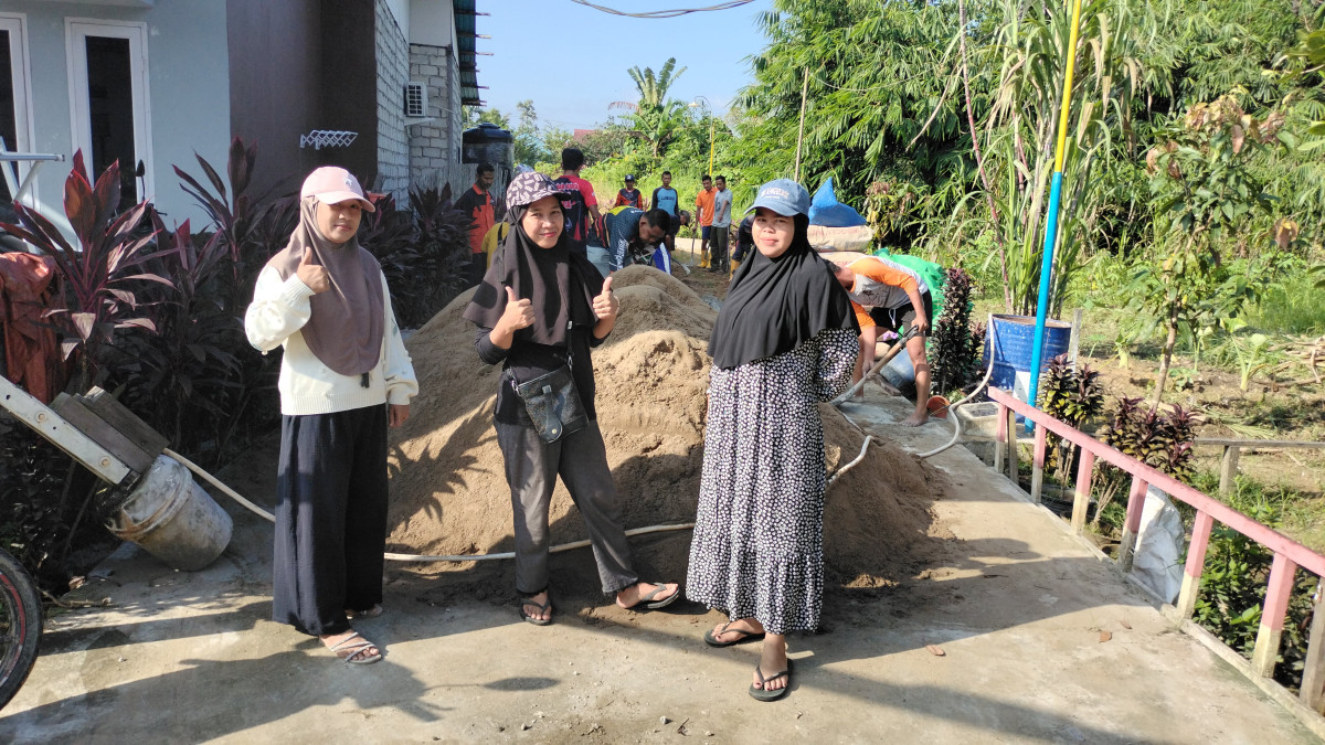 Gotong royong RT 5