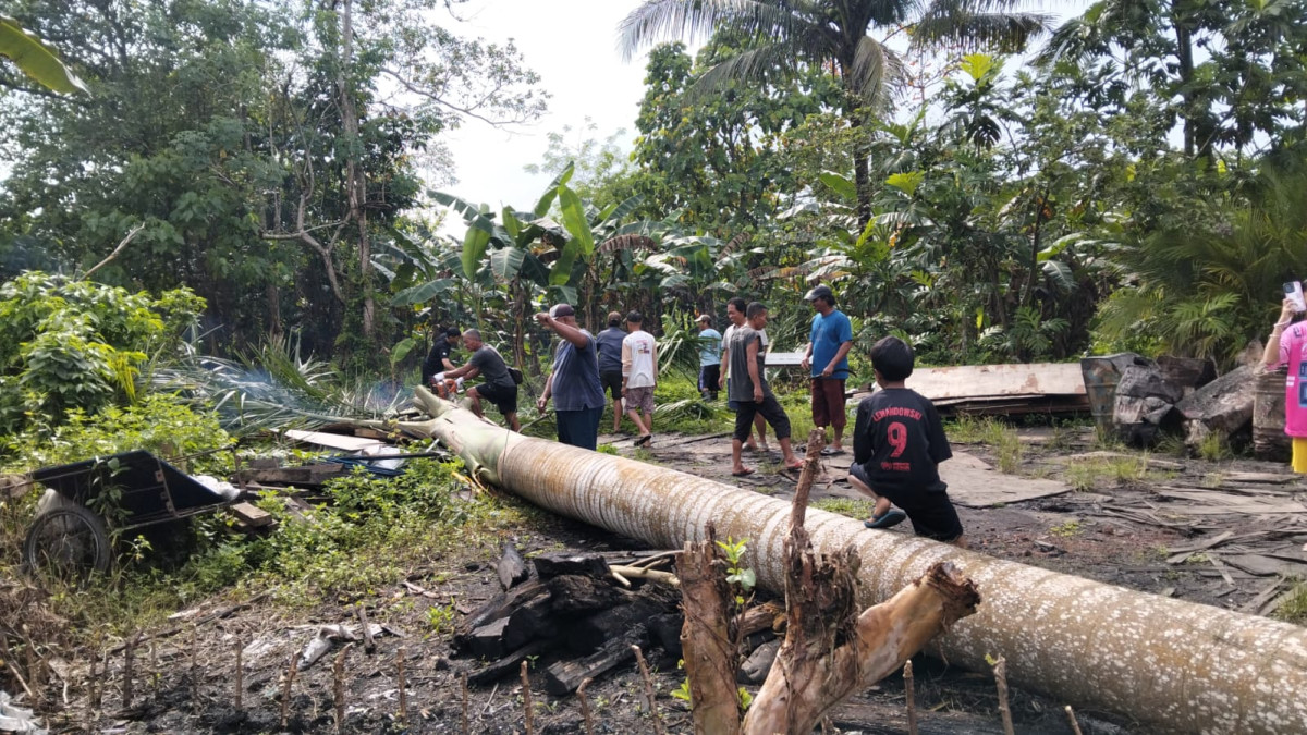 Gotong royong RT003 Sengkotek