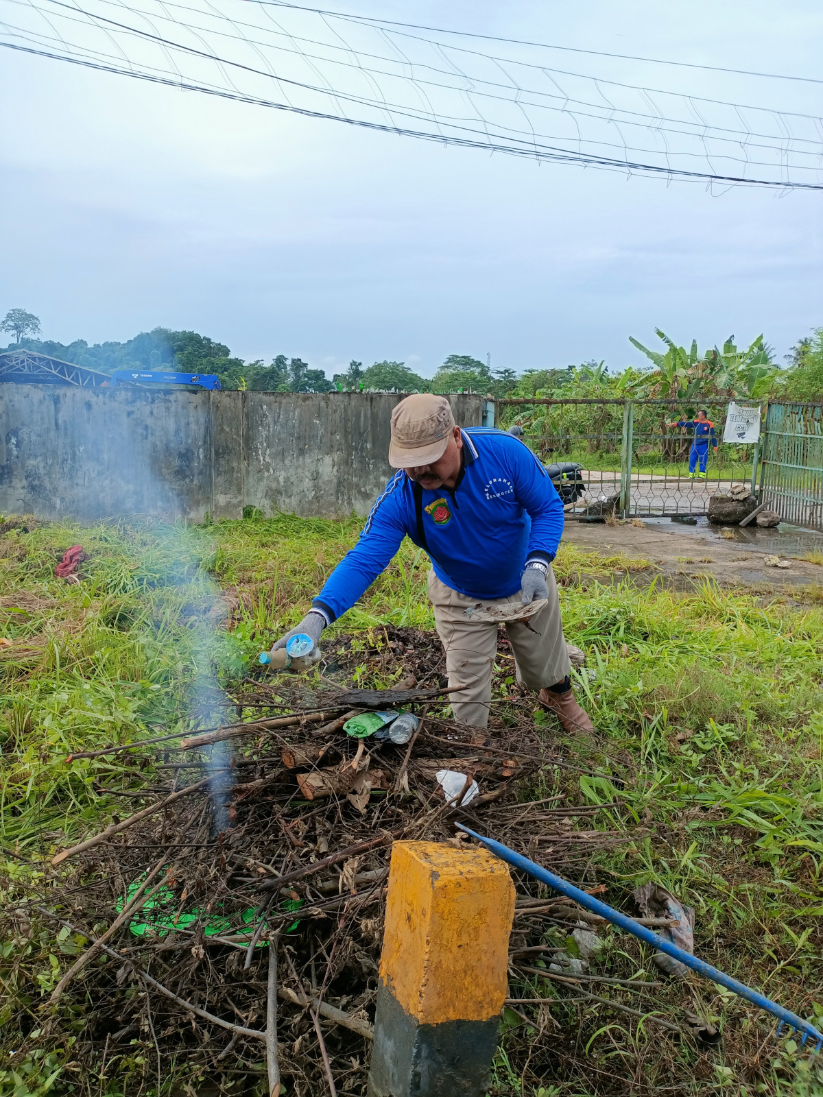 Gotong Royong Massal