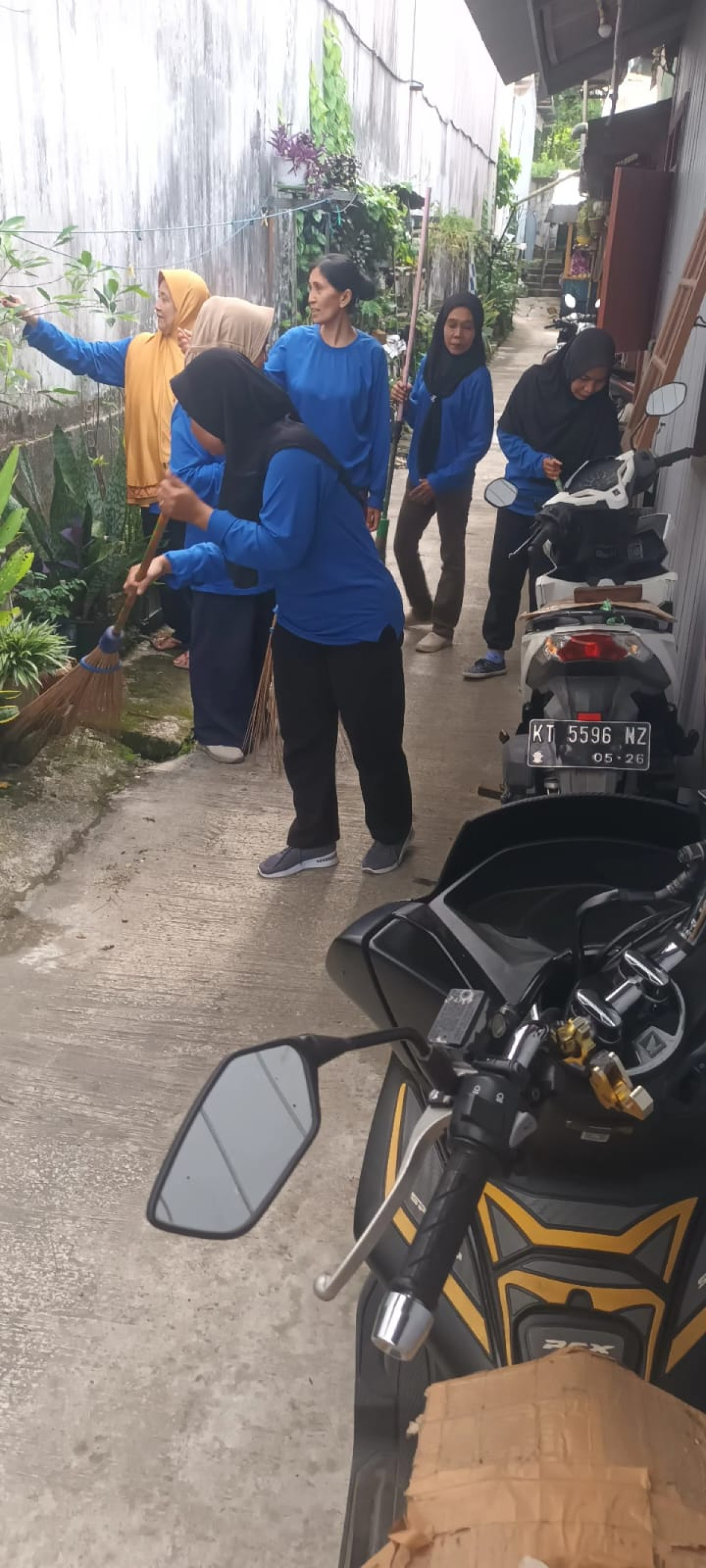 Kegiatan ibu ibu dawis rt 14