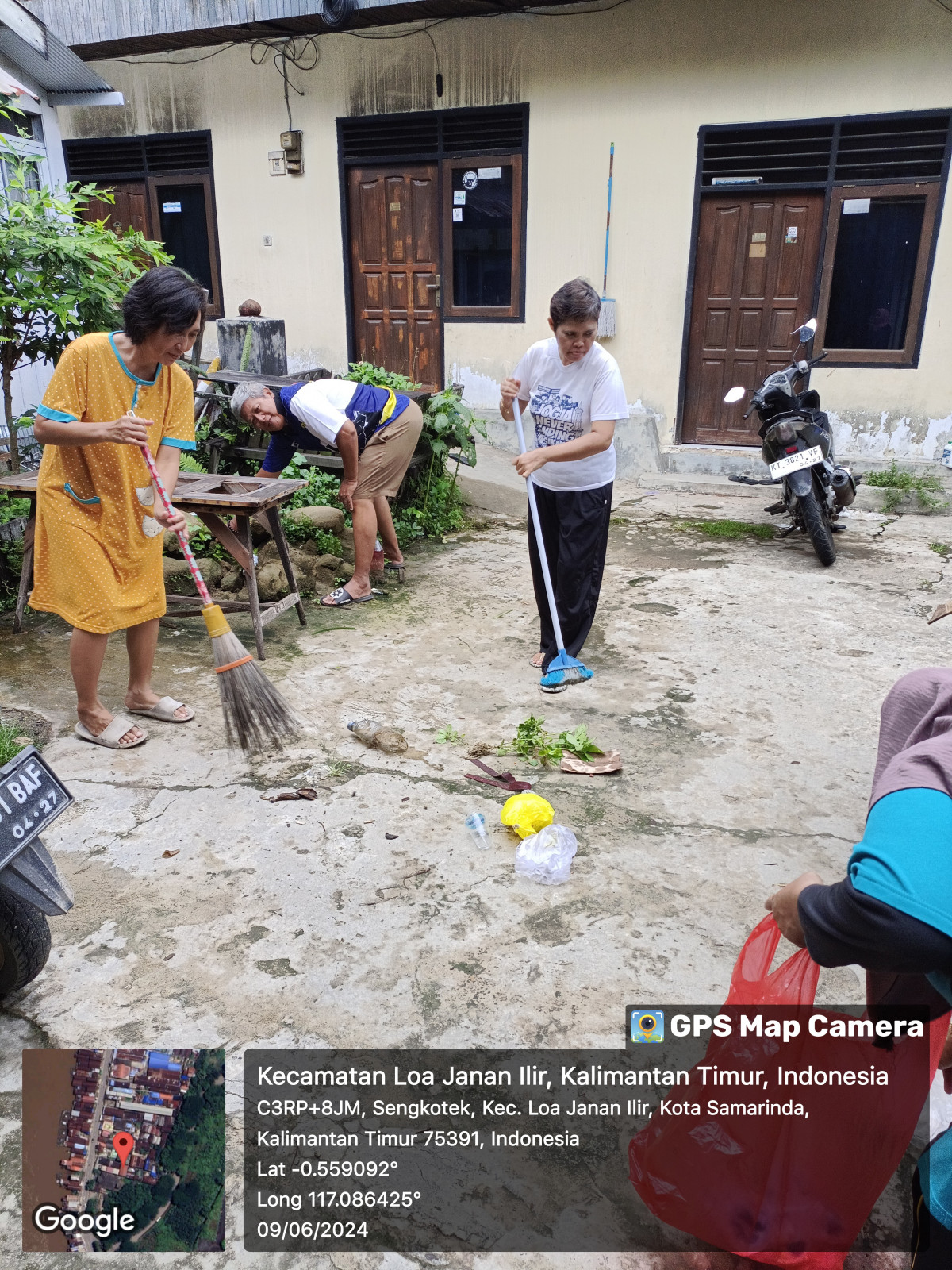 gotong royong RT 16