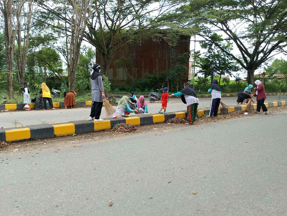 Jalan Cipto Mangun Kusumo RT 17 Kel sengkotek kec loajanan ilir